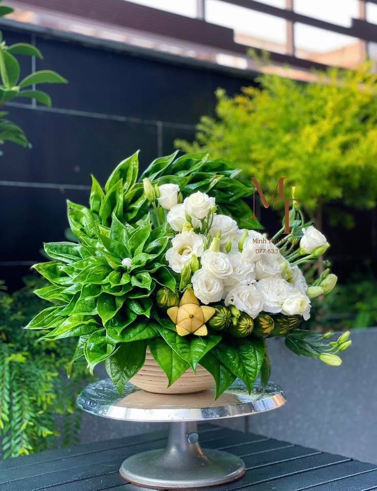 Giỏ trầu hoa trắng thanh khiết – Minh Thư Đồ Lễ Đà Nẵng